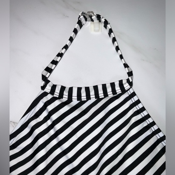 No Boundaries bathing suit - Picture 7 of 7